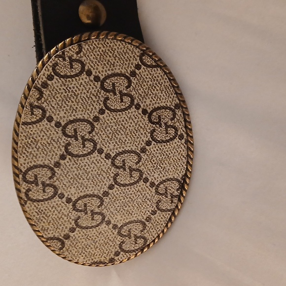 Unisex Black Belt With Large Buckle. - Picture 3 of 5